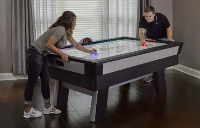 air hockey table
