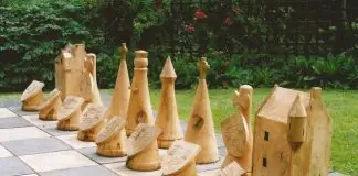 describe how to make outdoor chess pieces